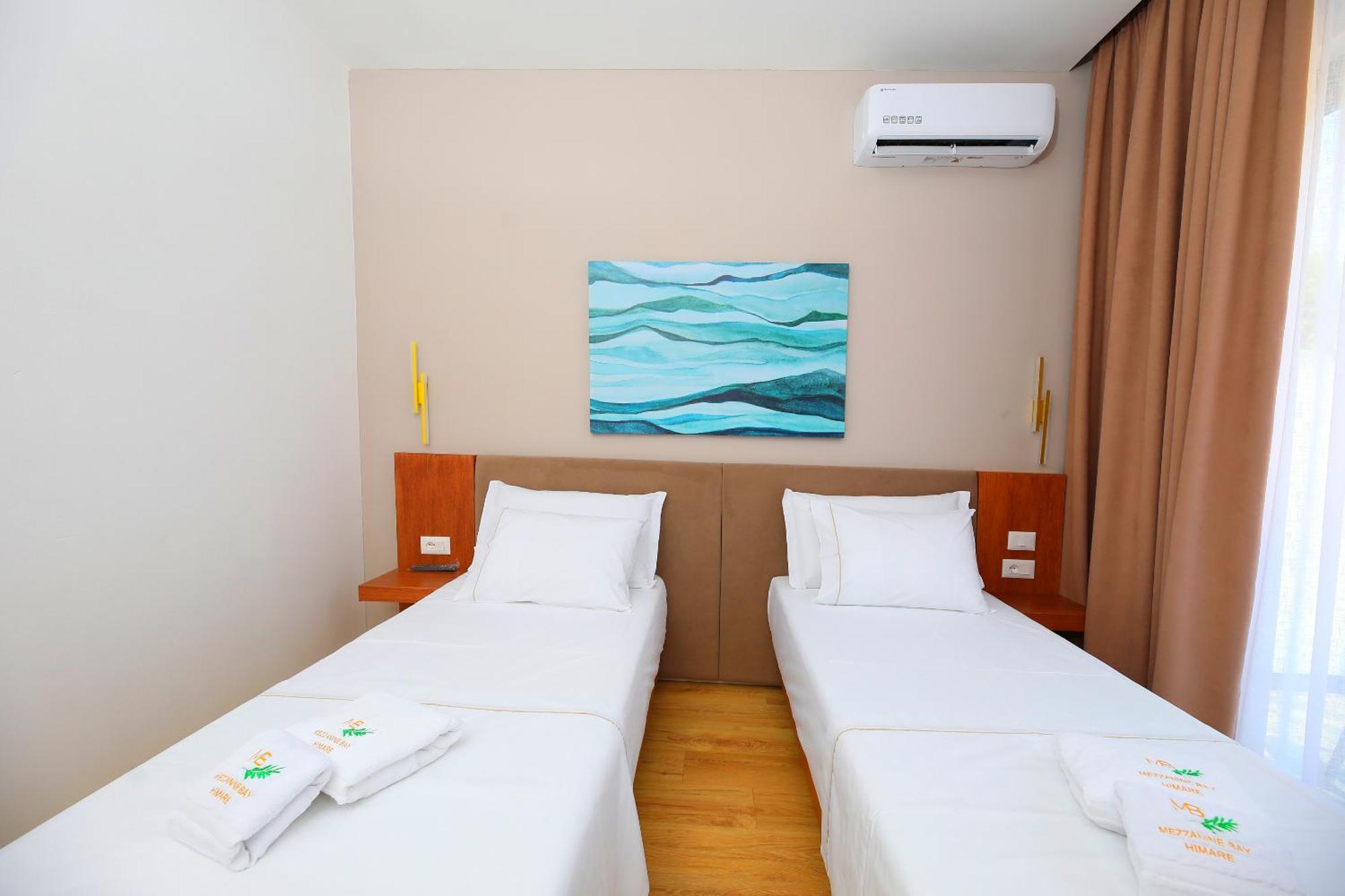 Mezzanine Bay Hotell Himare Eksteriør bilde