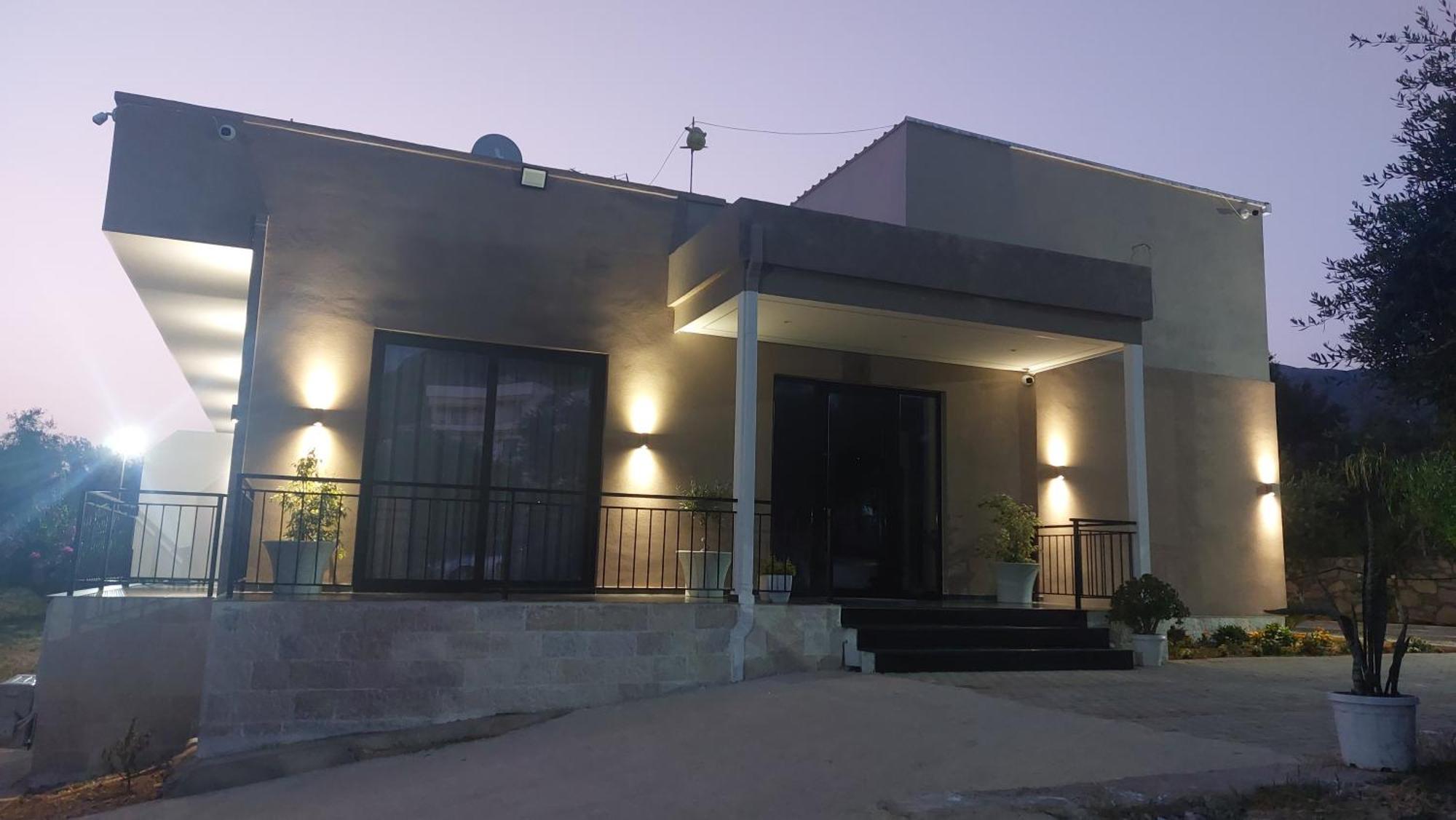 Mezzanine Bay Hotell Himare Eksteriør bilde