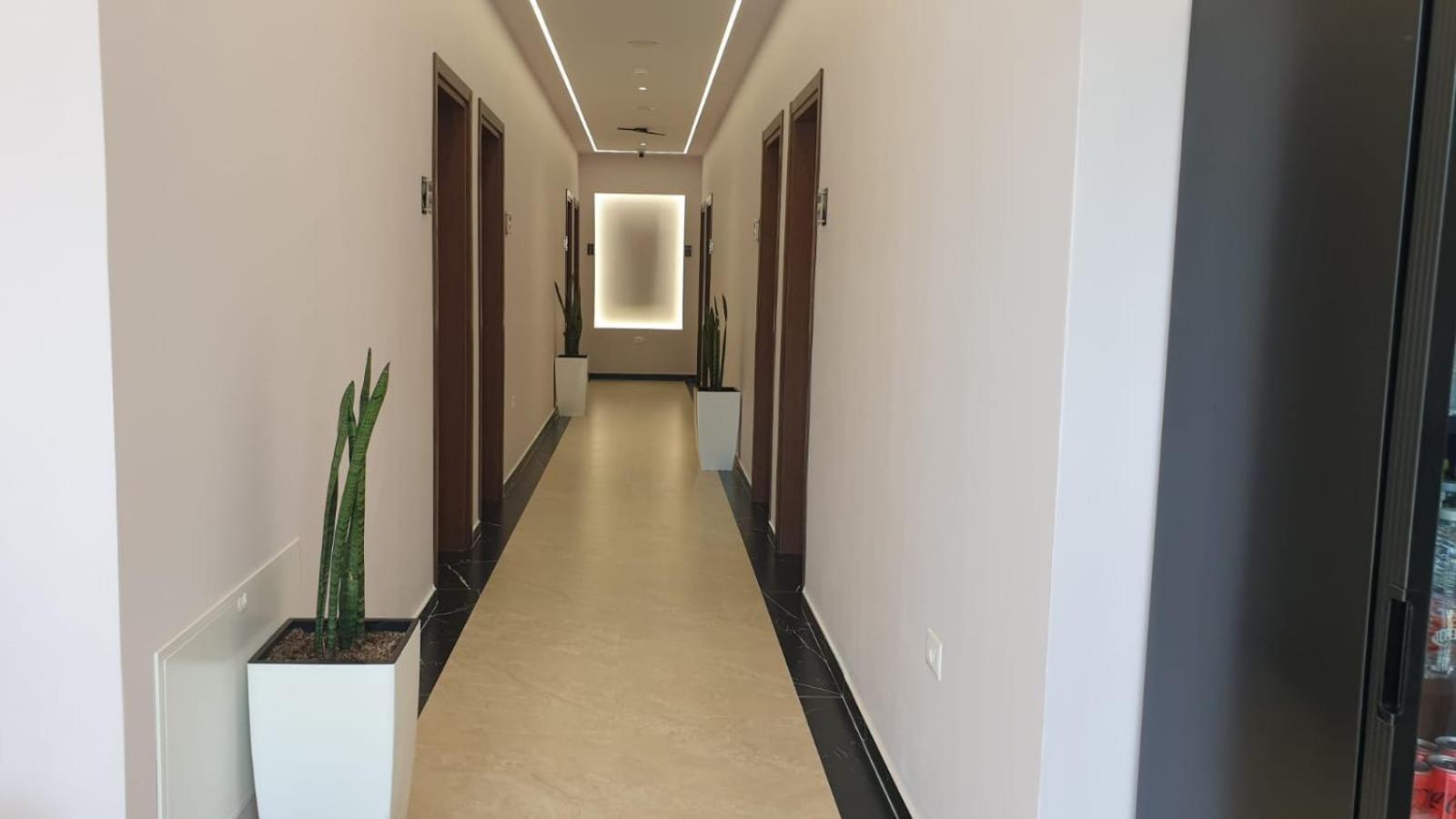 Mezzanine Bay Hotell Himare Eksteriør bilde